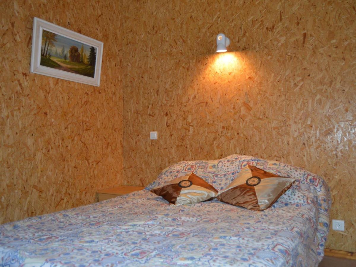 Chalet En Pleine Nature A Orsennes Avec Etang A Proximite, Ideal Pour 6 Personnes Et Animaux Admis - Fr-1-591-170 Екстериор снимка